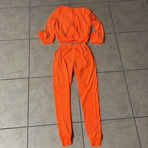 Fashion nova velour jogger set brand new with tag